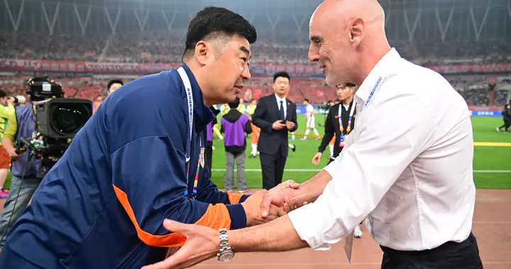 五外援泰山战平残阵海港，除了克雷桑强突，韩鹏的战术在哪里？