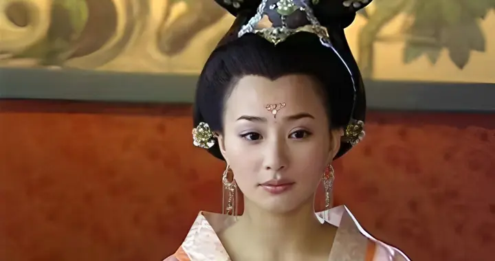 南唐灭亡后，李煜沦为阶下囚，小周后被宋太宗折磨得生不如死