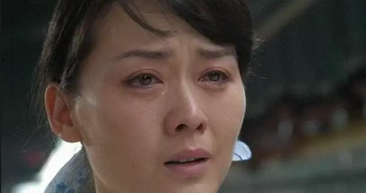 她被前夫一巴掌扇到离婚，二婚嫁世界冠军，54岁却孤身一人