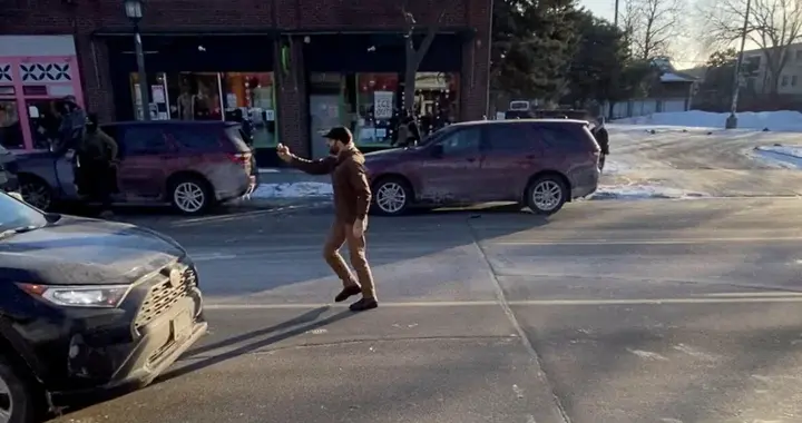 美媒逐帧还原明州枪击案：现场画面和目击者证词均与官方通报相悖