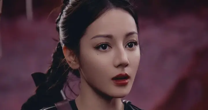 仅播1天就全网热度第一，豆瓣好评如潮，国产剧又有天花板了！