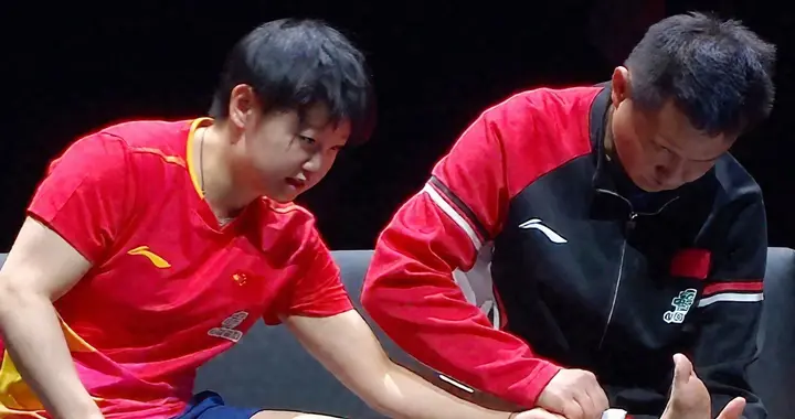 突发！孙颖莎半决赛左脚重伤，半途退赛！混双决赛能否出战成谜！