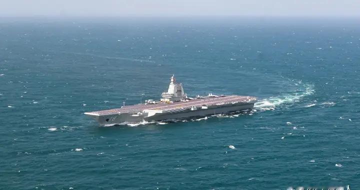 随着辽宁舰、山东舰能够起降歼35，东亚、东南亚海域将迎来新秩序