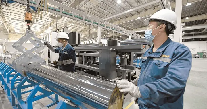 光伏度电成本跌破0.3元，中国绿色能源开启“市场通吃”新时代