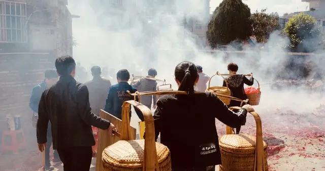 黄土深处的年鼓：一个山西村庄的岁时纪