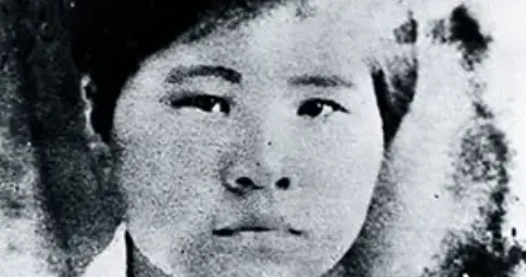 1940年，怀孕的李林率领36骑冲向一万日军，最后一颗子弹留给自己