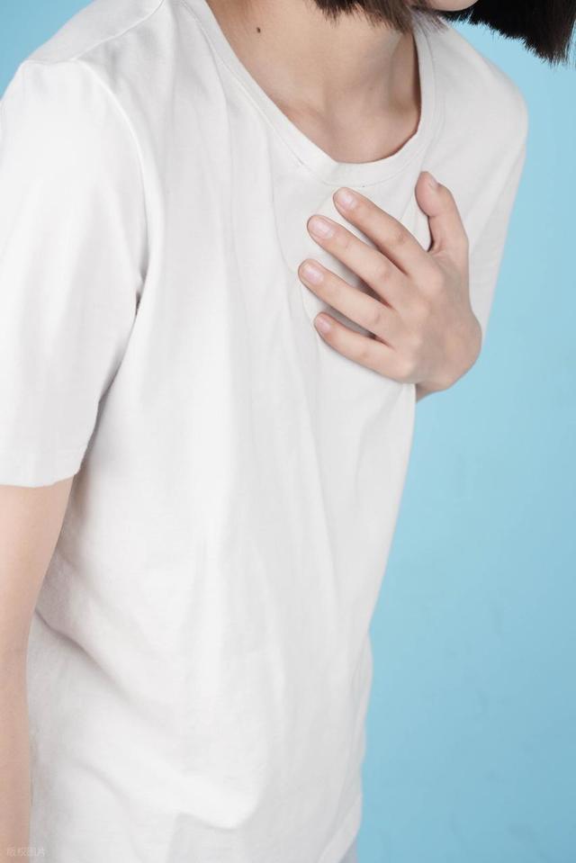 首诊房颤如何判断是“突发”还是“隐匿性”？