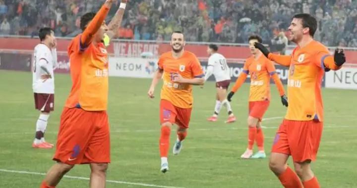 宋凯心动了 吗？归化此2人，国足进世界杯，将创任内最大功绩！