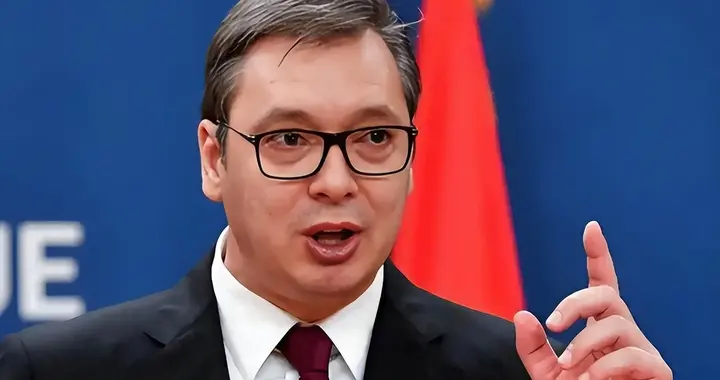 中方伸出援手，武契奇亮出中国导弹，32国没想到，北约时代恐结束