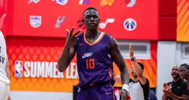 连扣杨瀚森和NBA老兵！狂轰15+15且0失误，美媒：马威该让位了！