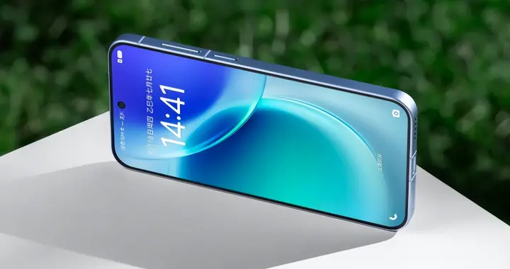 vivo X300开始跳水，从4599元降至3799元，蔡司2亿+小屏+5年流畅