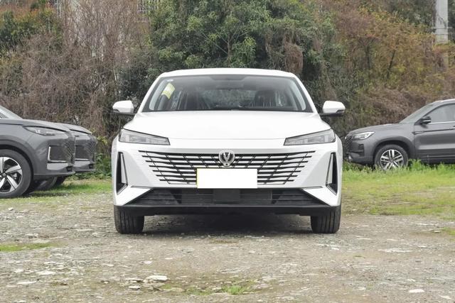 “百姓神车”！7万多降到3.99万，比轩逸空间大，油耗还低