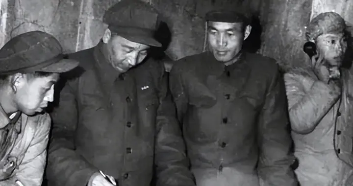 志愿军团长，当众叫师长“小邓”！邓岳却毕恭毕敬，唯命是从