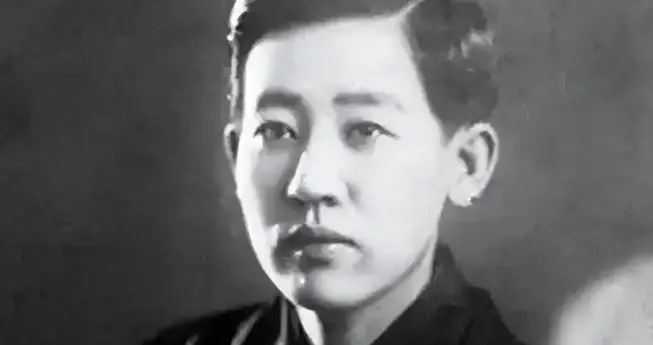 女间谍被枪毙时万人叫好，她亲哥哥给731送活人，却活到了80年代