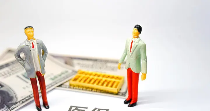 2026年医保划入标准，退休人员养老金六千，每月能返款420元吗？