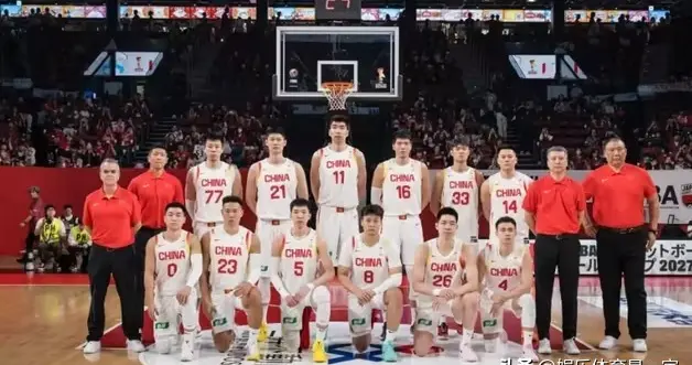 热血沸腾！中国男篮客场15分大逆转日本，出线形势柳暗花明！