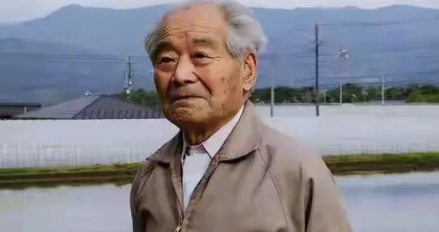 裸体被吊在房梁上，下体被插上铜棒通电，遗照却被日寇供奉五十年