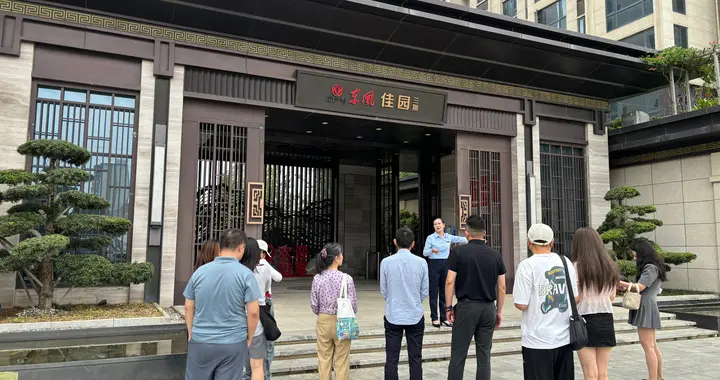 探访东风佳园三期：在智慧服务与双阳台景观中解读高新宜居样本