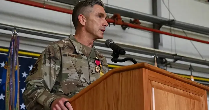 歼35给的压力太大，大批美国军官联名上书：不这么做就打不赢中国