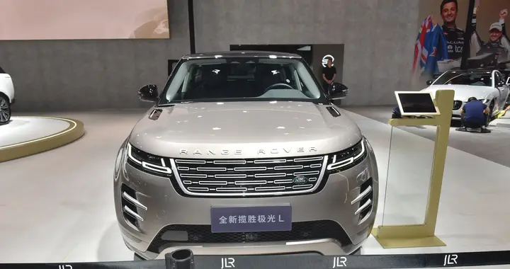 指导价42.98万的路虎揽胜极光，如今降到17.98万起，不香吗？