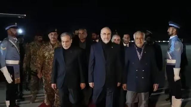 云海观：今天，伊朗迈出历史性一步！