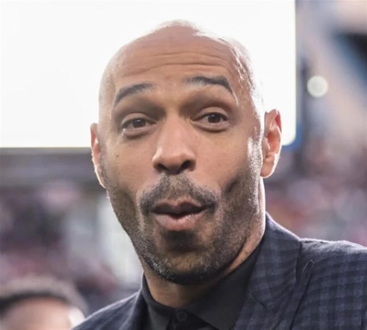 梅西替补席疯狂庆祝劳塔罗点球，亨利一针见血：这才是最可怕的阿根廷队长