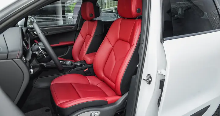 精妙平衡：保时捷Macan 2026款空间实用哲学