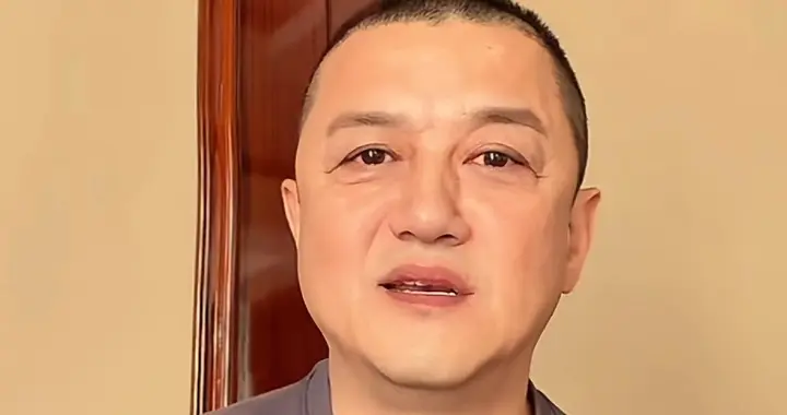 李亚鹏力挺张雪红了眼眶！自曝是20年机车迷，曾硬刚哈雷俱乐部