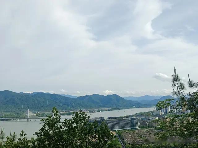 浙江行第二天：春江水哟从门前过