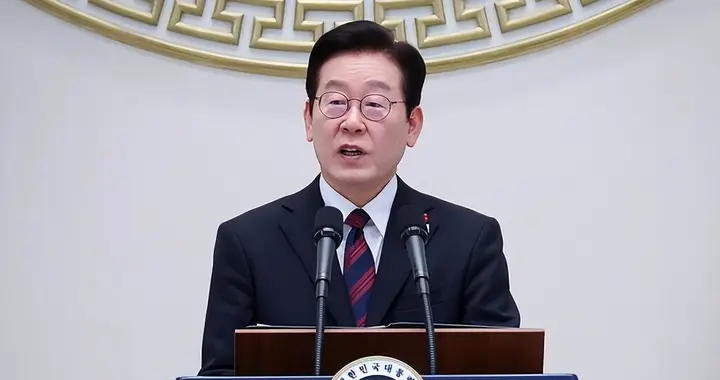 韩国货船起火疑点重重，李在明准备派兵下场，中东事态升级