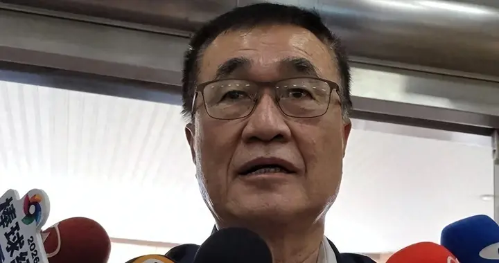 与苏巧慧民调缩小，李四川回应，侯友宜态度坚定，准备耗死郑丽文