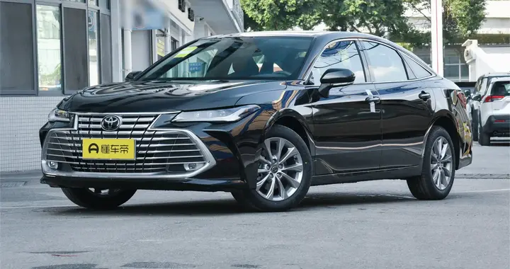 宜商宜家无对手？2026款丰田亚洲龙，凭实力霸榜旗舰B级车市场