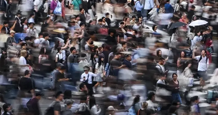 科学家做出预测：最早可能在2064年，全球人口将会出现大崩溃