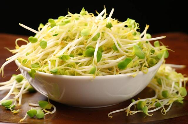 春天，最该吃的菜是“它”，清热明目，补气养血，不懂吃太亏了