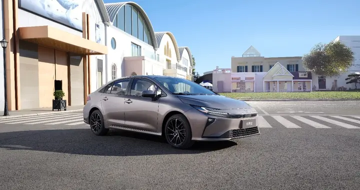 9.9万元起售，全新智混卡罗拉焕新上市，实力进阶更省更智能