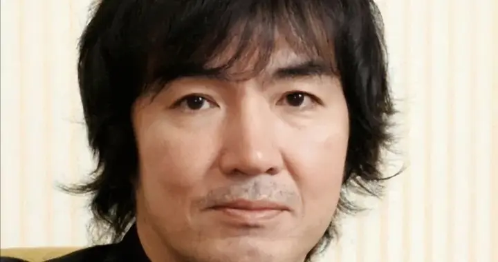 东野圭吾去世，终步入谢贤后尘，他的2个不良爱好，或成催命符