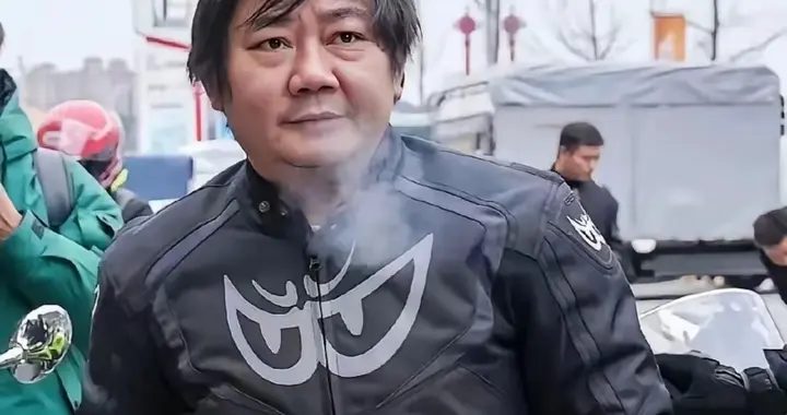 面相不骗人，张雪要注意骑车安全