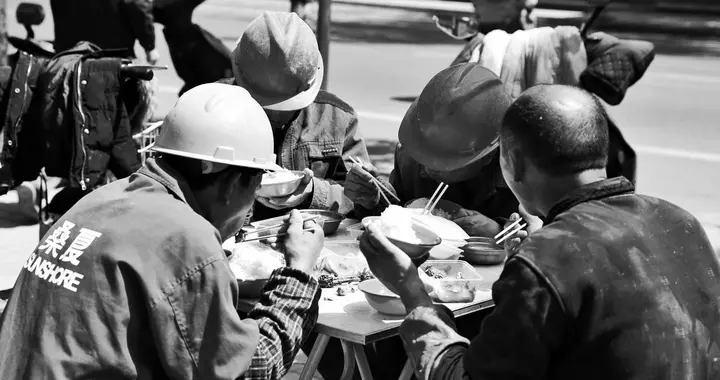 农村老话“饭要让着吃，活要争着干”，是啥意思，有科学道理吗？