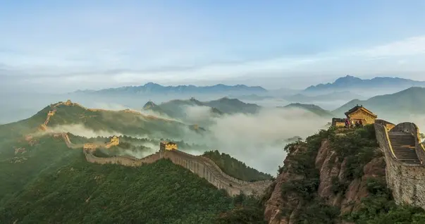 明粉、清粉都该醒醒，明清两朝其实是“同卵双胞胎”，别再互骂了