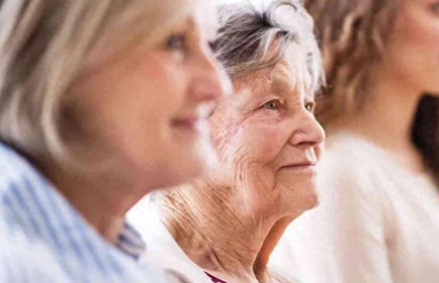 七十岁过后，会出现“断崖式”衰老？若没出现过3种病，或能长寿