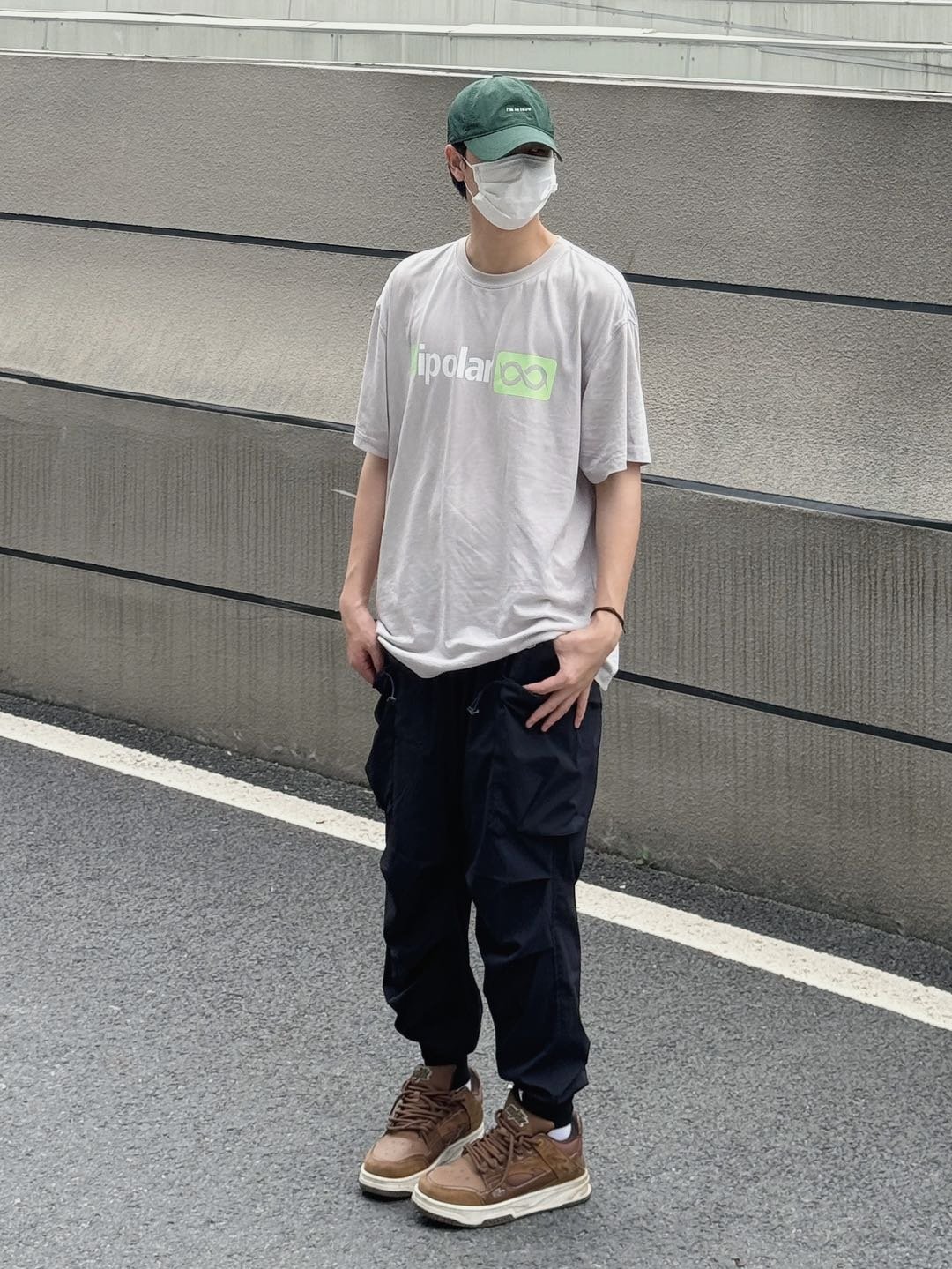 超有个性的户外工装束脚裤