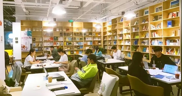 年轻人没存款是有原因的，不是收入低，而是被这些隐形消费收割了