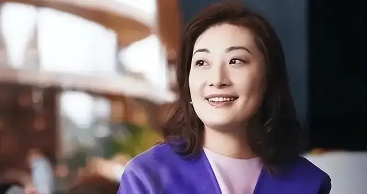 宗庆后骤然离世：长公主宗馥莉，在千亿家业与豪门纷争中直面风暴