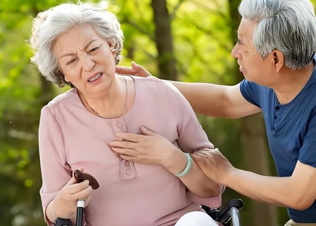 老人肌肉流失太快怎么办？提醒：越早做到这几件事，越能防止