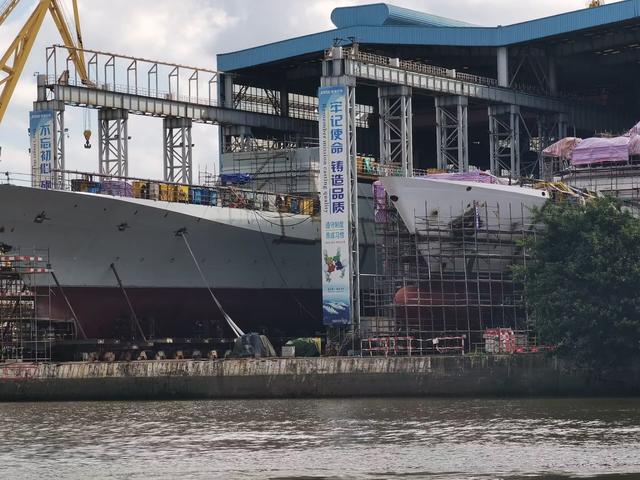 外媒：054B已在中国两大造船厂开工建造，满载排水量达到了6000吨