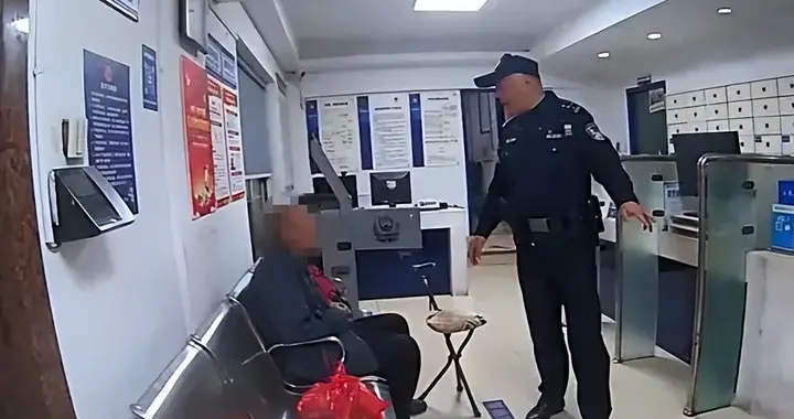 老人坐两天火车来杭州找孙女，孙女过年没回，发现他搞错地方了！