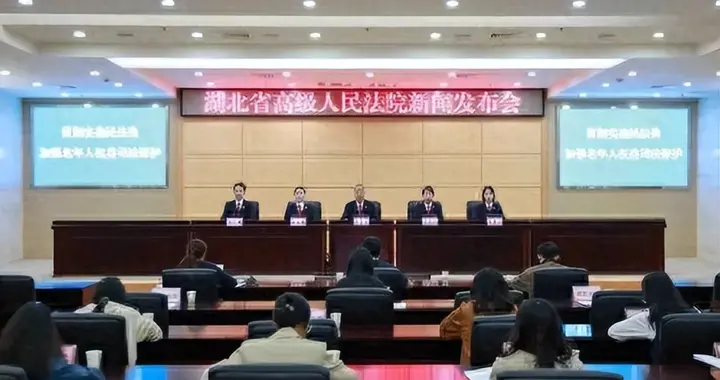 痛心！独生女离世后男友为其母亲养老送终