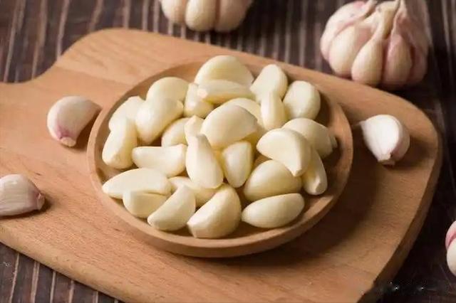 刚尿完没多久又想尿？提醒：这多半与这3种疾病有关，别不当回事