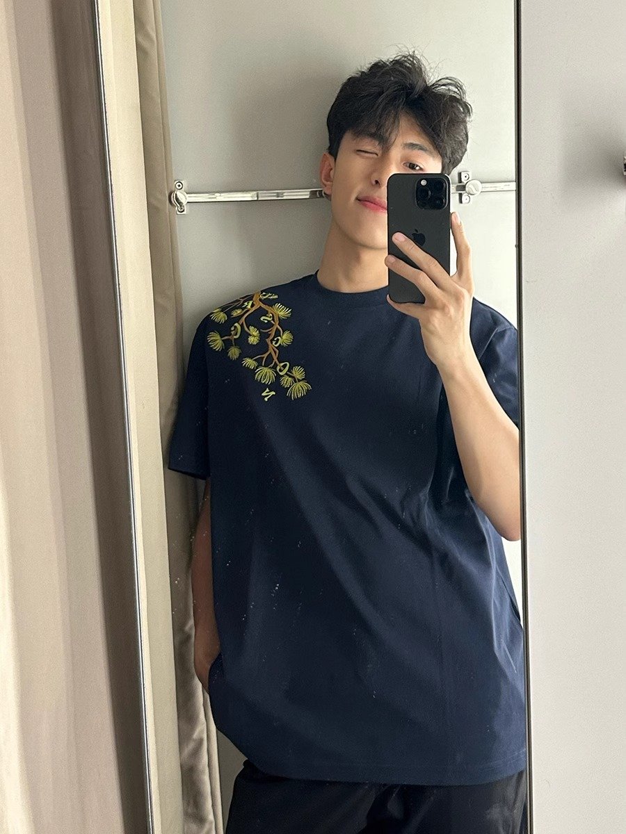 URSGGON罗汉松刺绣t恤男款夏季潮牌