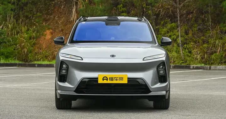 2026款蔚来ES6：30万级纯电SUV，换电＋豪华，加量不加价！